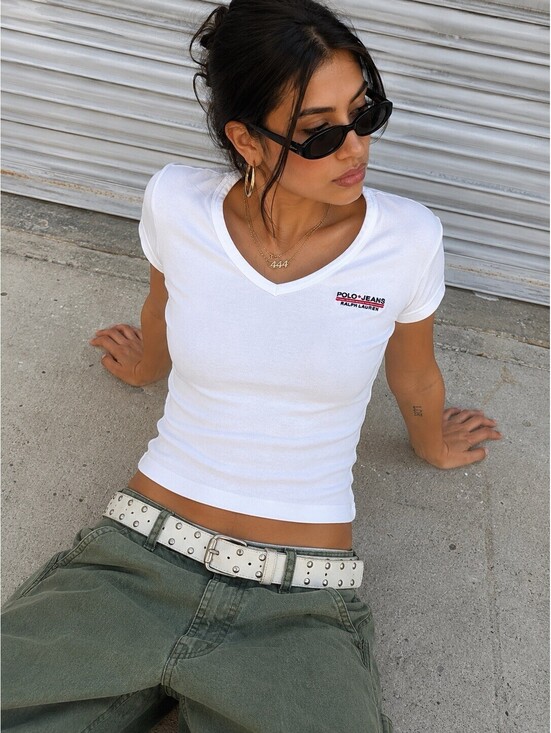 Tops - Polo Jeans Ralph Lauren Baby Tee White V-Neck Women’s Large Y2K